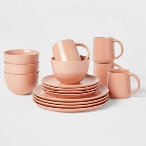 16 piece Acton dinnerware set